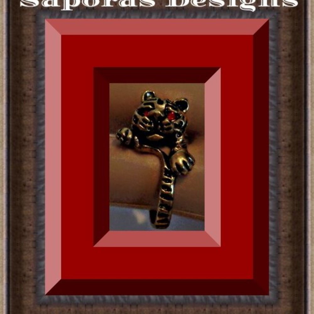 Size 9 Antique Tiger Design Ring With Red Crystal Eyes Unisex